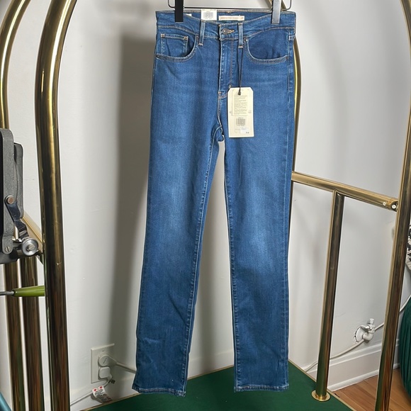 Levi’s | 724 High-rise Straight Leg Jeans 27x32 - Picture 6 of 12
